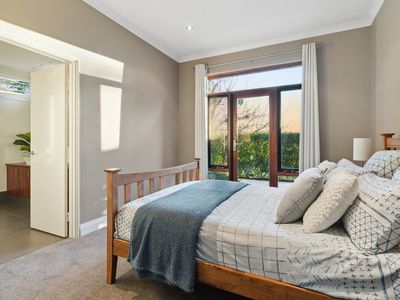 27 Wright Cres, Bayswater