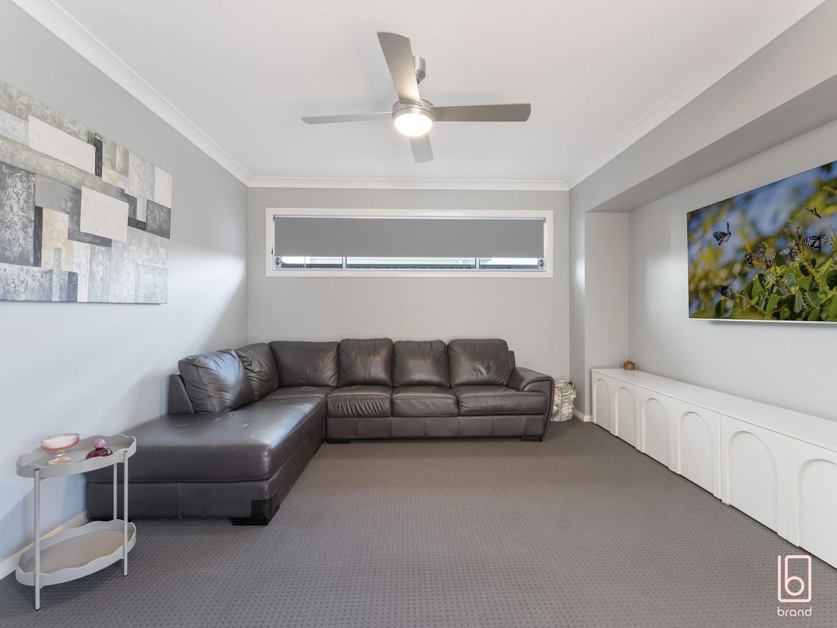 5 Jasper Avenue, Hamlyn Terrace