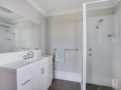 11 Addison Avenue, Woongarrah