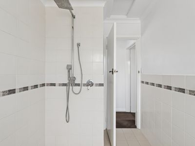 11 Jennings Way, Lockridge