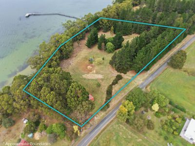 4645 Channel Highway, Gordon