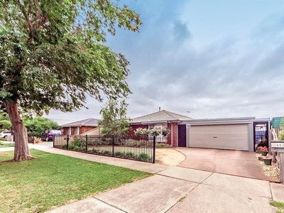 44 Thames Boulevard, Werribee