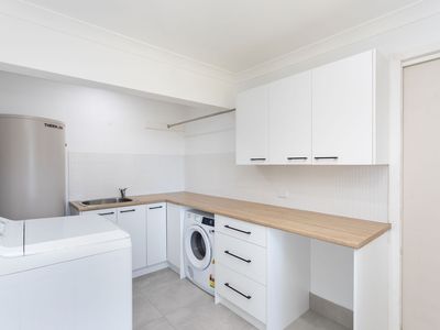 27 Well Street, Forster