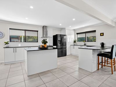 752 Beachmere Road, Beachmere