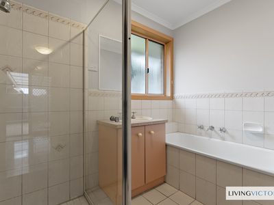 12 Greenshank Court, Werribee