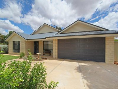 298A Piccadilly Street, Piccadilly