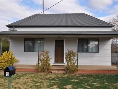 7 Bridge Street, Forbes