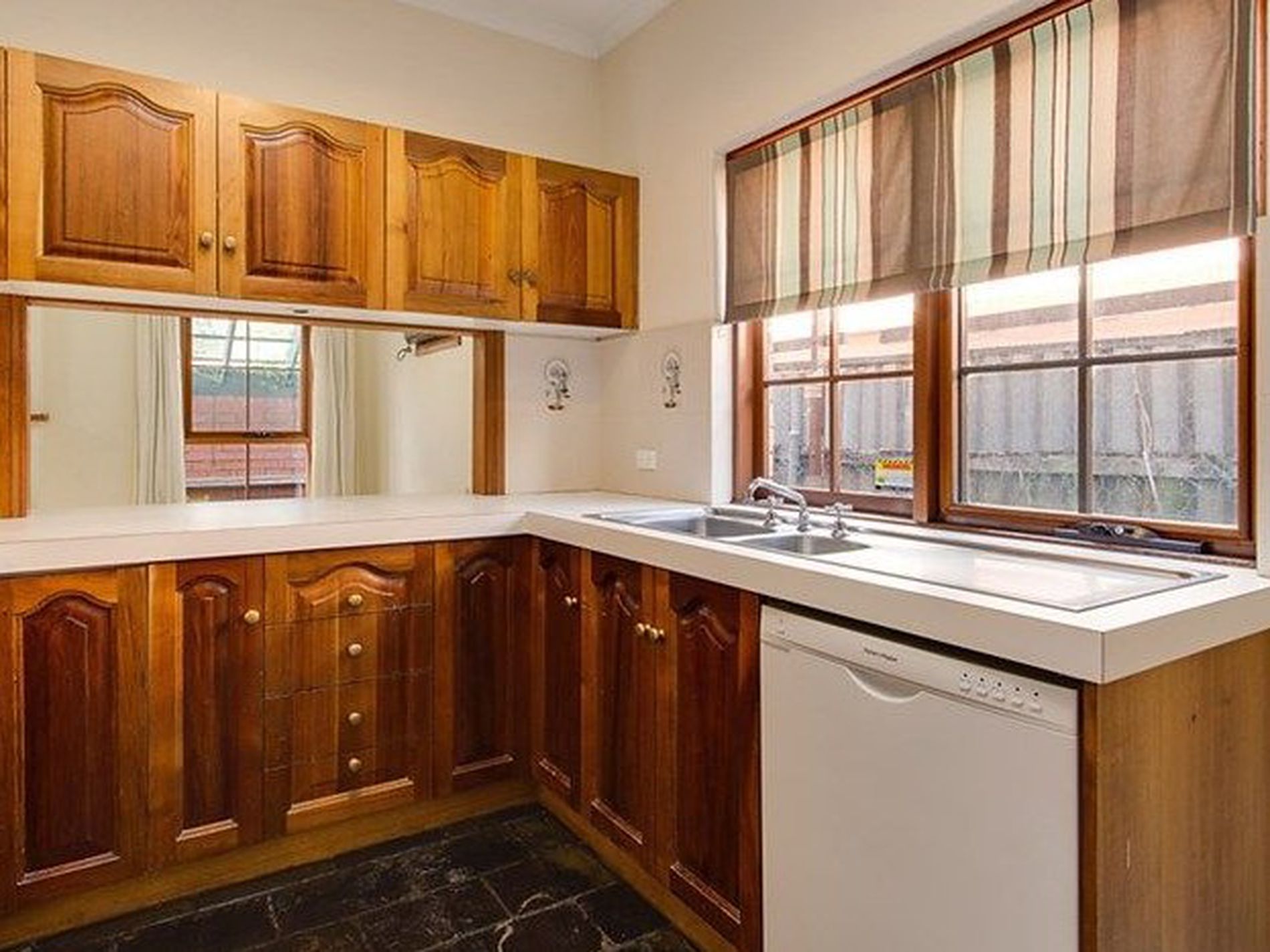 19 Munks Place, North Adelaide