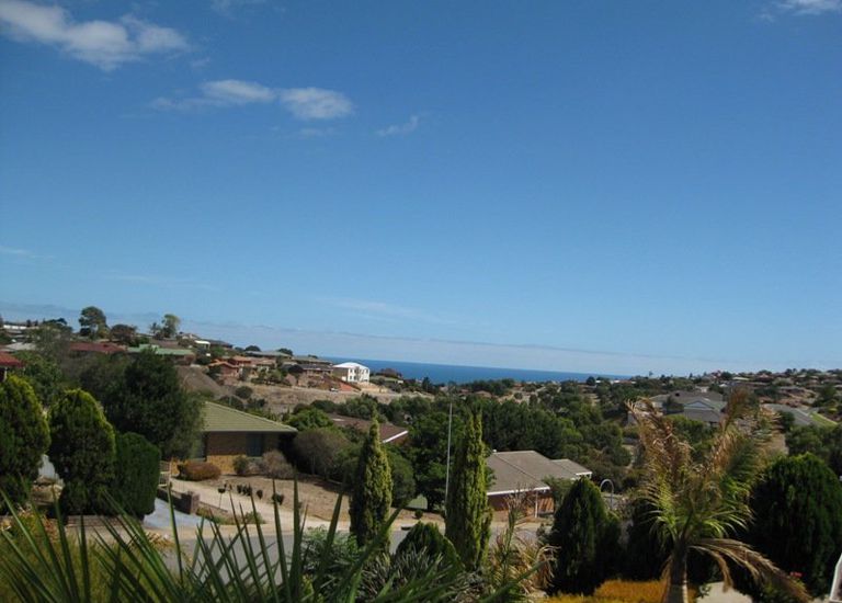 6 Zeevalk Avenue, Hallett Cove