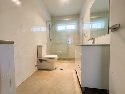 Granny flat @ 1 / 830 Hume Highway, Bass Hill
